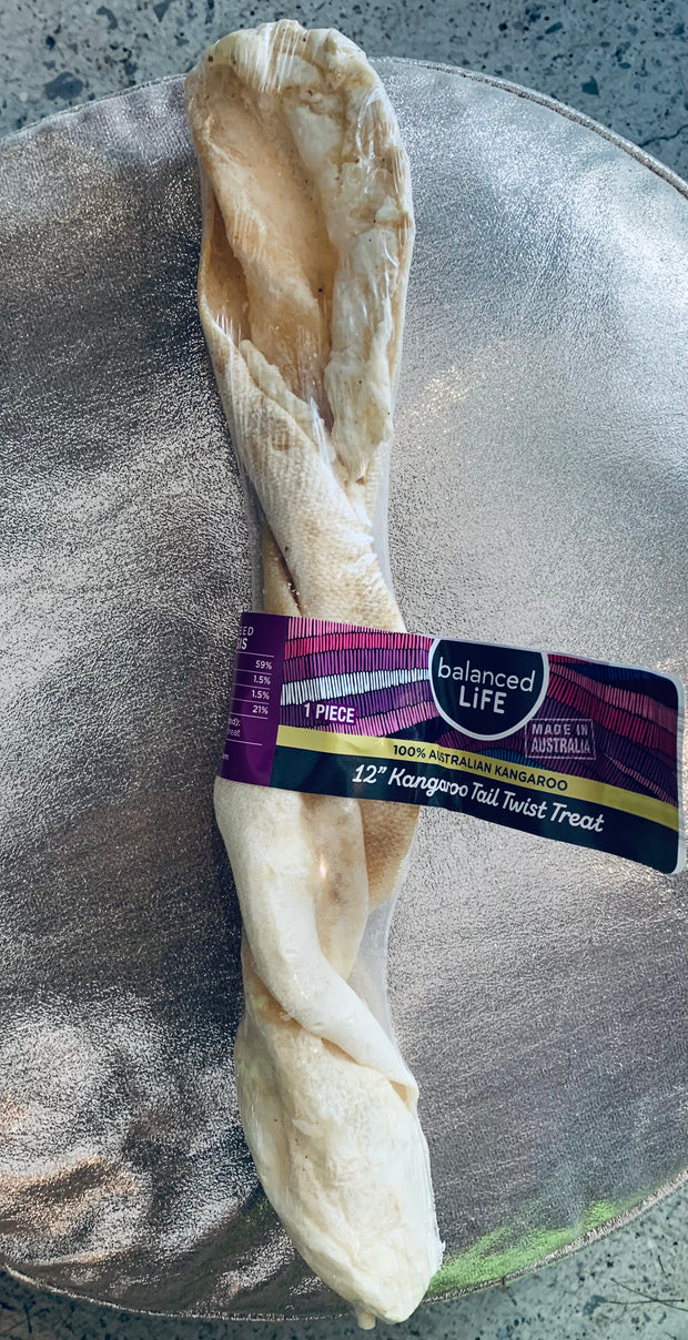 Australian Kangaroo tail treat - teeth cleanser